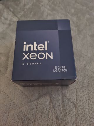 Procesador Intel xeon E-2478