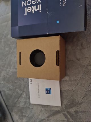 Procesador Intel xeon E-2478