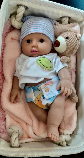 REBAJADO Bebé reborn niño 31cm silicona 