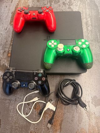 Play station 4 slim