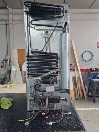 Nevera trivalente Dometic RMD 8505 150L