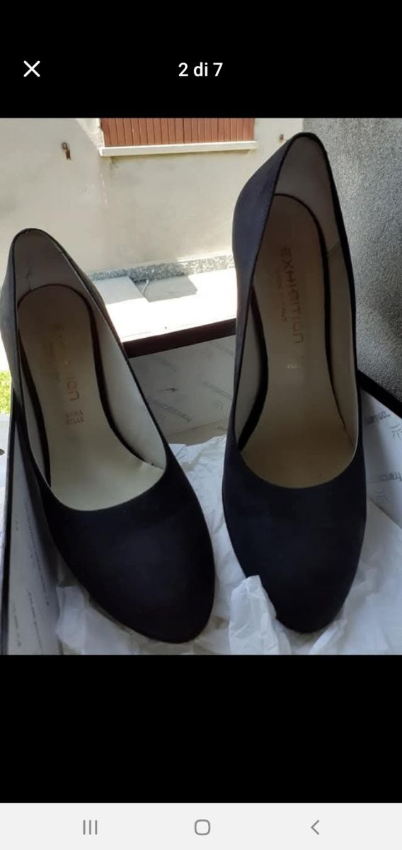 Sandali  più scarpe di camoscio numero 40 