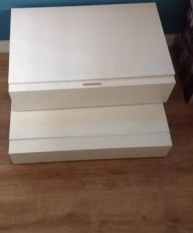 Mesitas lacadas blancas