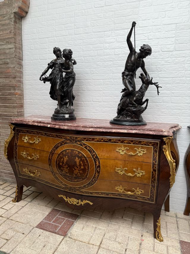 Pareja cómodas Luis XV en marquetería