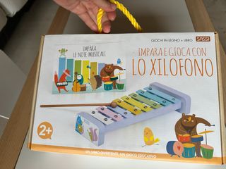 Xilófono de madera con libro NUEVO