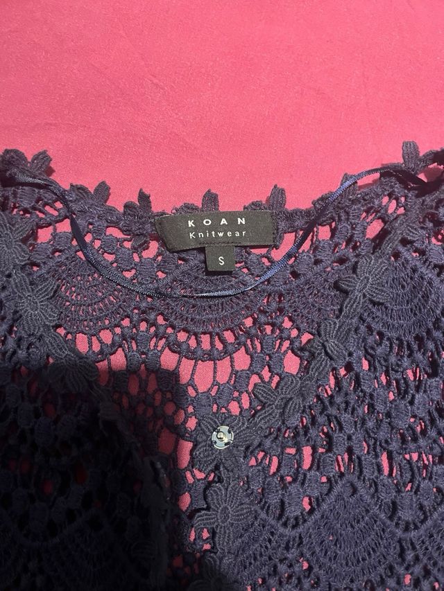 Coprispalle blu in pizzo macramé