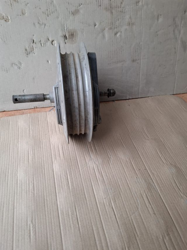 Ducati Scrambler Tambor freno delantero 