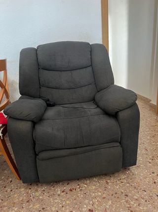 2 comodissime poltrone relax elettriche reclinabili