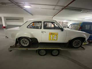 Carro remolque plataforma porta coches.