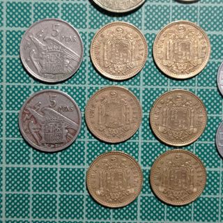 Lote de 22 monedas de España 