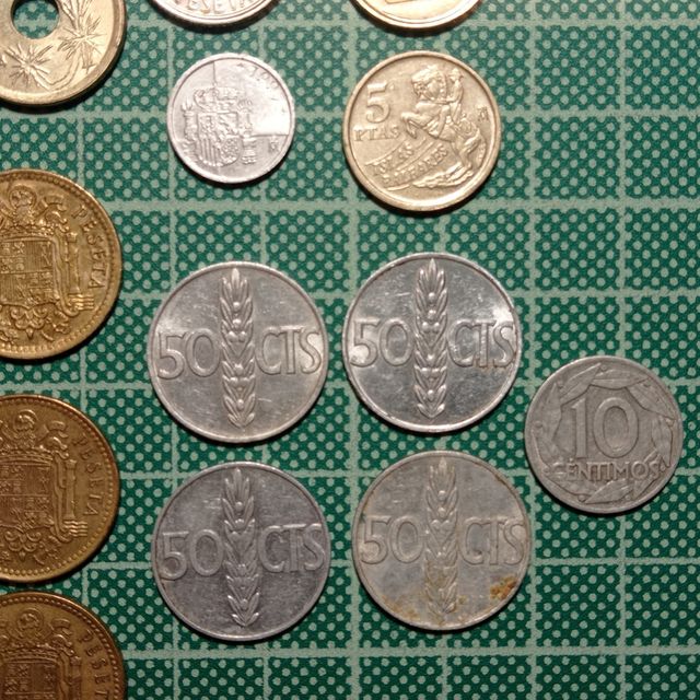 Lote de 22 monedas de España 