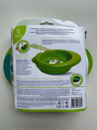 Pack regalos recién nacido: muñeco baberos plato