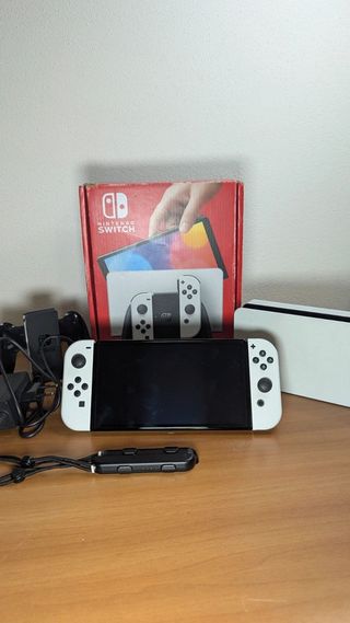 Nintendo switch OLED come nuova (a221)