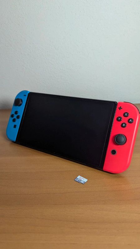 Nintendo switch OLED completo di accessori (a183)