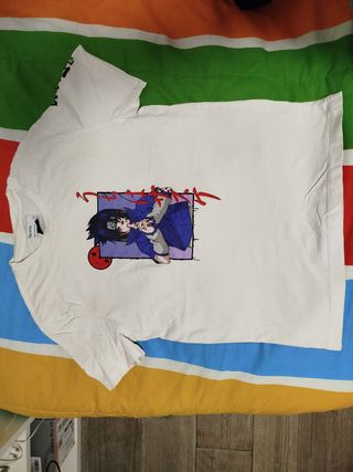 camiseta sasuke