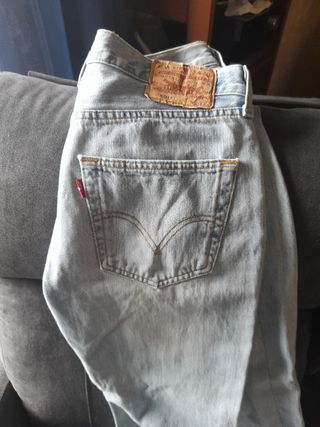 Pantalón levis 