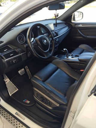 BMW X6 2011