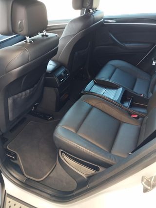 BMW X6 2011
