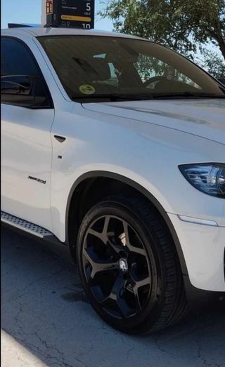 BMW X6 2011