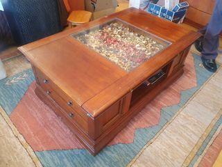 Mesa de centro de salon. Calidad