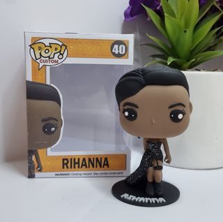 Rihanna Figura 