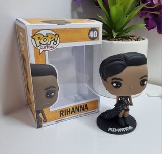 Rihanna Figura 