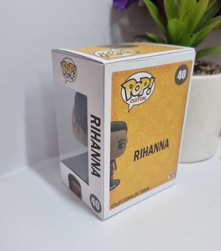Rihanna Figura 