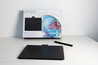 Tableta gráfica Wacom Intuos Art 