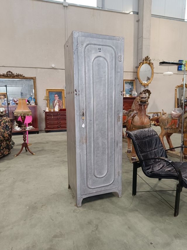 Taquilla industrial antigua