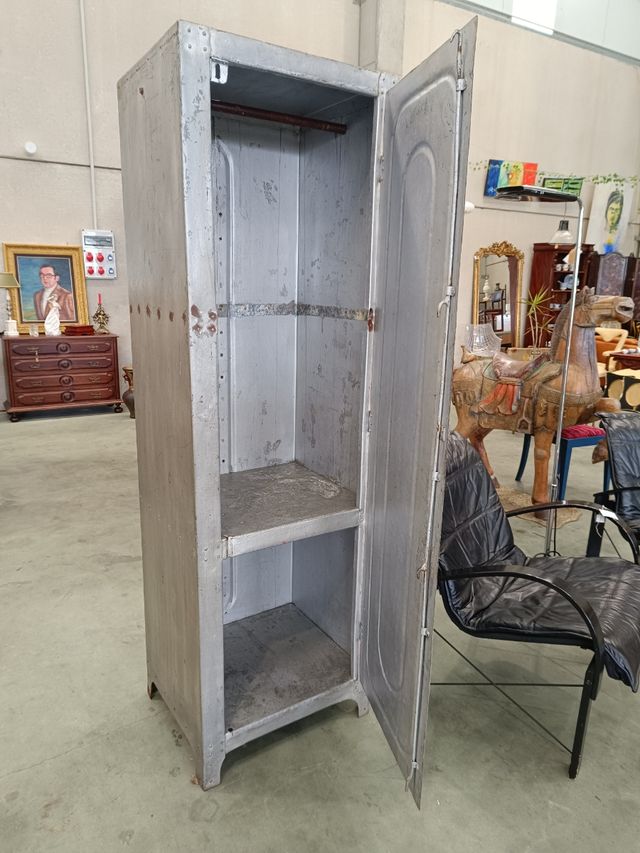 Taquilla industrial antigua