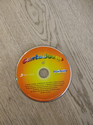 Cantajuegos 4 en disco