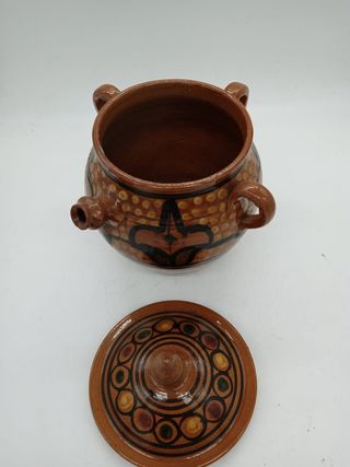 Vaso etnico in terracotta dipinto 