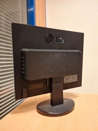 Pantalla LG 19" Flatron