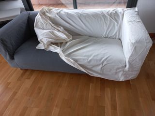 Sofá Klippan 2 plazas Ikea, con 2 fundas