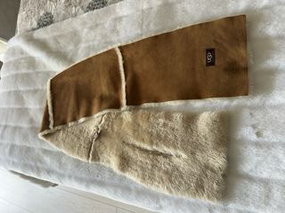 Bufanda piel UGG