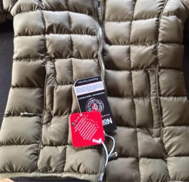 Plumas Geographical Norway