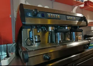 Macchina da caffè industriale. Funziona perfettamente