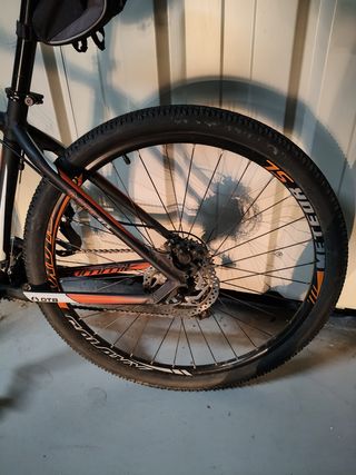 Bicicleta de montaña DTB