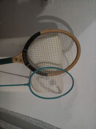 Raquetas una es de tenis