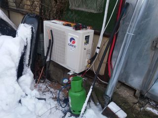 Revisión,reparación,mantenimiento,carga gas aire.