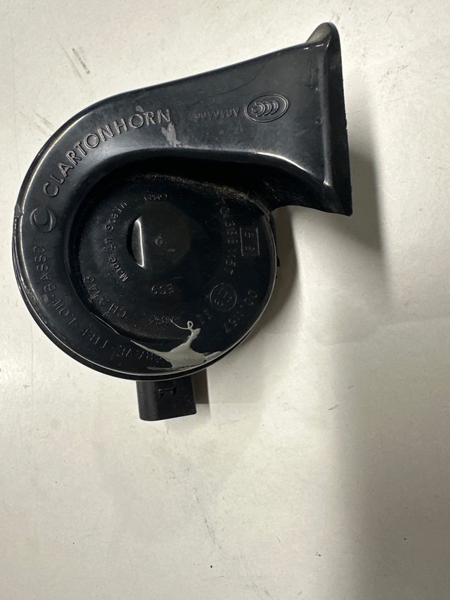 Clartonhorn AUDI Q2 5Q0951221 J