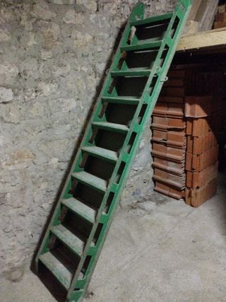 Escalera maciza de hierro