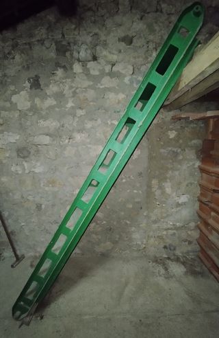 Escalera maciza de hierro