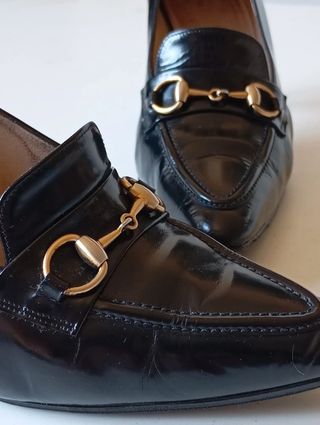 Gucci - Scarpa con tacco 6 cm. Colore nero fibbia 