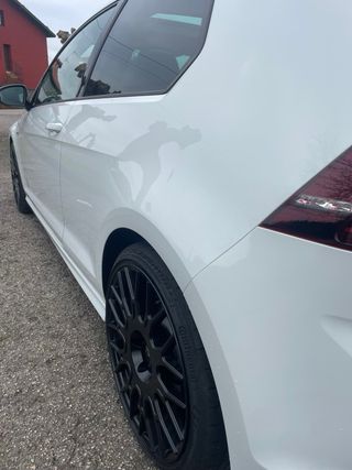 VW GOLF 7 R