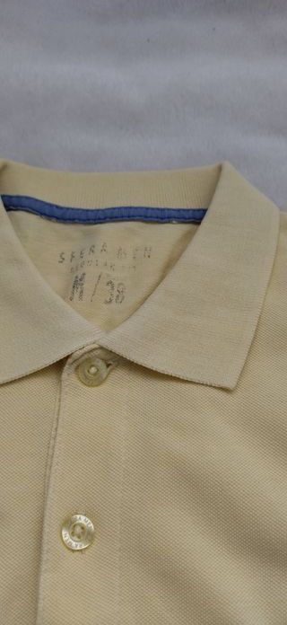 Polo amarillo