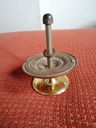 TIRADOR PUERTA DE ENTRADA