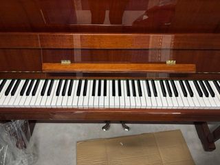 Piano vertical Lippmann USC120