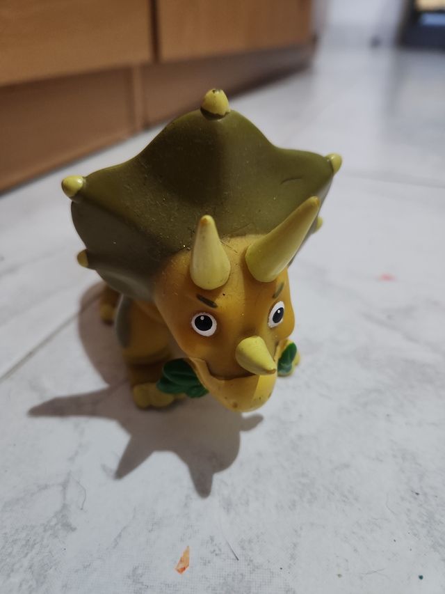 Dinosaurios de juguete