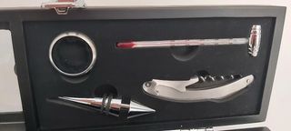 SET DE VINO Y BOTELLERO